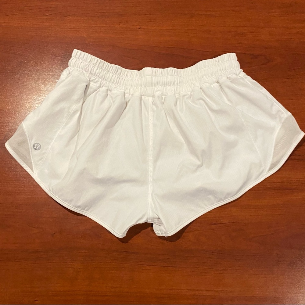 Lululemon Hotty Hot Shorts 6R
